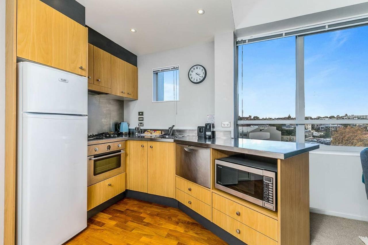 One Bedroom Apartment - Pool, Gym & Tennis Courts! Auckland Exterior photo