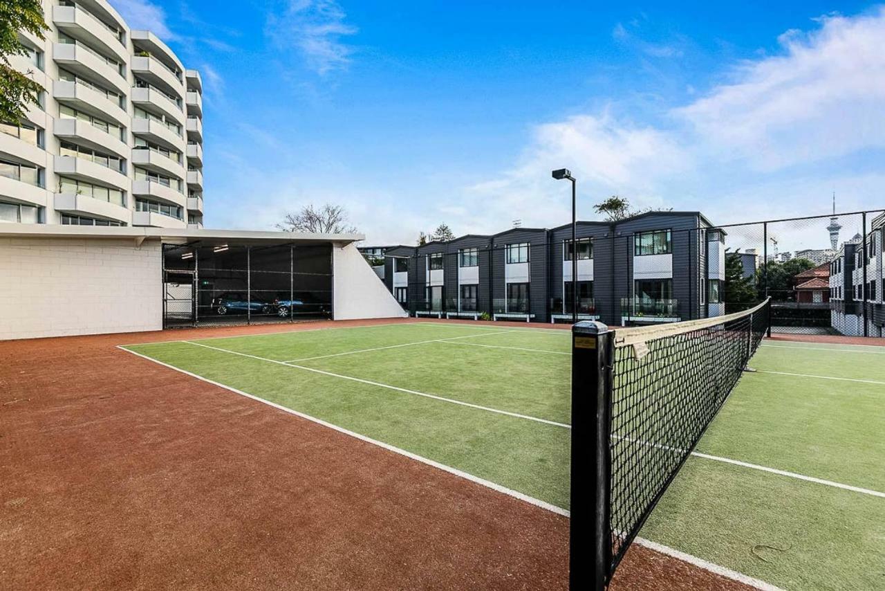 One Bedroom Apartment - Pool, Gym & Tennis Courts! Auckland Exterior photo
