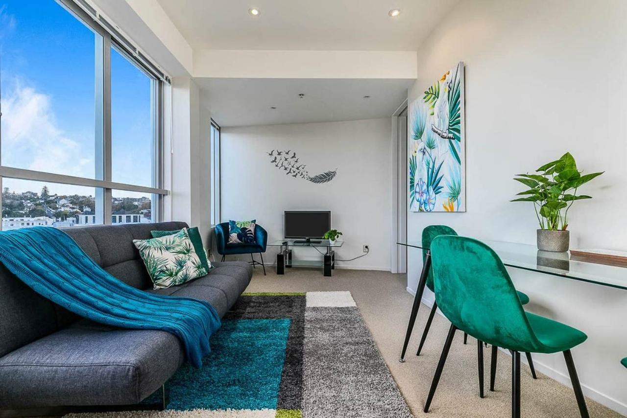 One Bedroom Apartment - Pool, Gym & Tennis Courts! Auckland Exterior photo